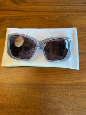 Le Specs Primal instinct sunglasses smoke gray square NWT